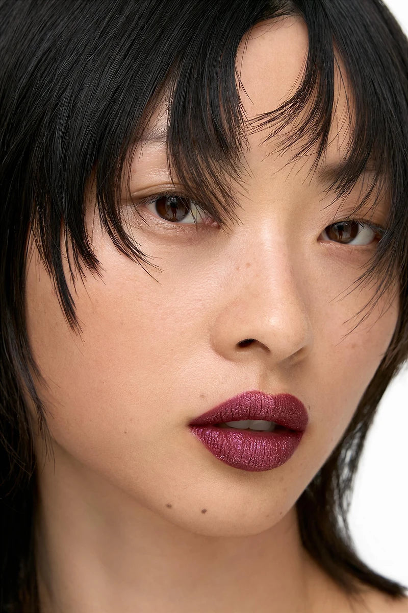 Zara - Liquid Lipstick - Sparkle Press On Lips
