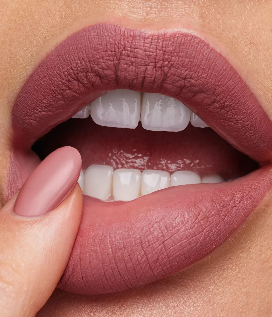 Liquid Matte Ultra-Comfort Transfer-Proof Lipstick