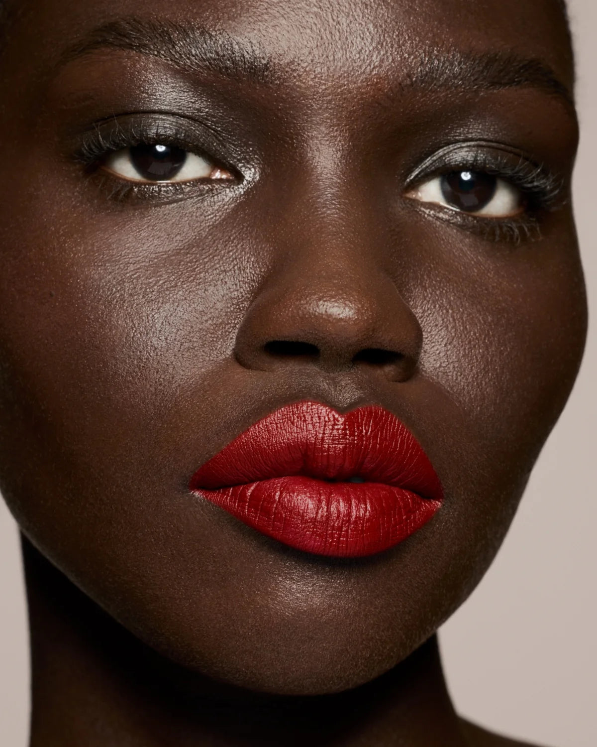Stunna Lip Paint Longwear Fluid Lip Color